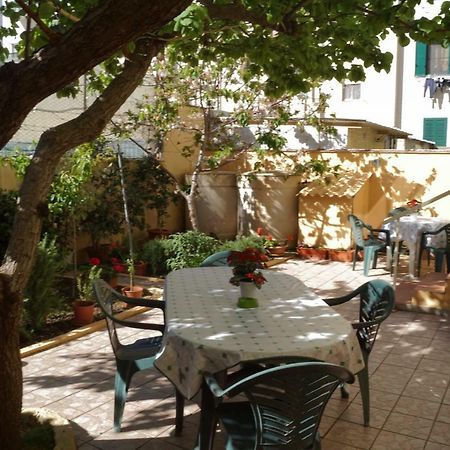 Bed And Breakfast Hibiscus Alghero Exterior photo