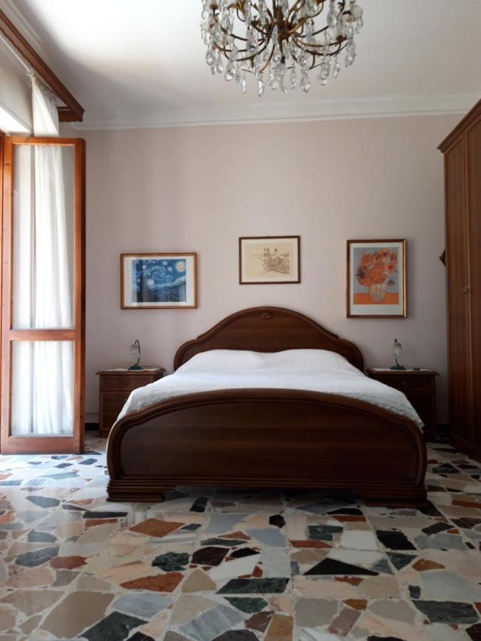 Bed And Breakfast Hibiscus Alghero Exterior photo
